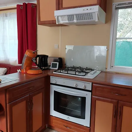 Kamp alanı Mobil Sans Vis A Vis *